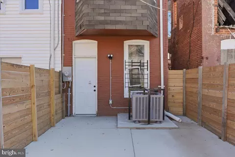 Exterior - 1622 E Lanvale St, Baltimore, MD 21213 photo 4 of 4