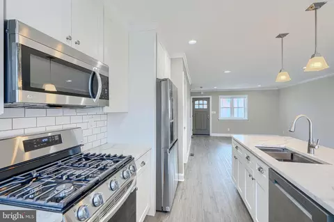 615 Ponca St, Baltimore, MD 21224 photo 8