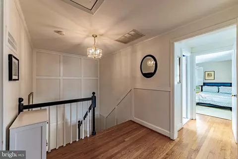 Entry Way - 5 Middleton Ct, Baltimore, MD 21212 photo 3 of 3