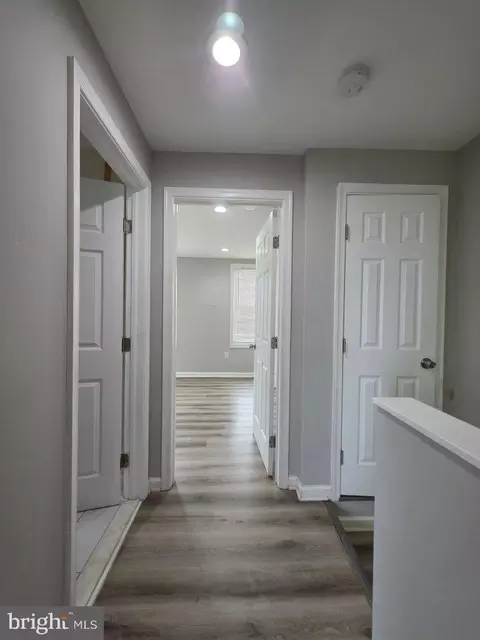 Entry Way - 3343 Elmora Ave, Baltimore, MD 21213 photo 4 of 8