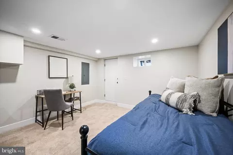 Bedroom - 3718 Cranston Ave, Baltimore, MD 21229 photo 6 of 6
