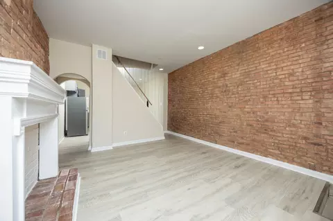 Living - 3920 Mount Pleasant Ave, Baltimore, MD 21224 photo 2 of 4