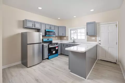 Kitchen - 3920 Mount Pleasant Ave, Baltimore, MD 21224 photo 1 of 3