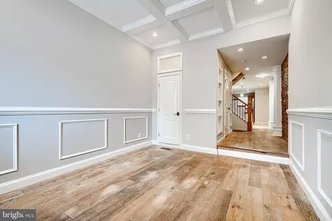 Entry Way - 736 Light St, Baltimore, MD 21230 photo 1 of 11