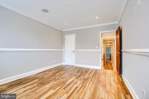 Entry Way - 736 Light St, Baltimore, MD 21230 photo 11 of 11