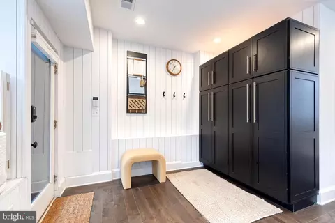 Entry Way - 103 Witherspoon Rd, Baltimore, MD 21212 photo 7 of 15