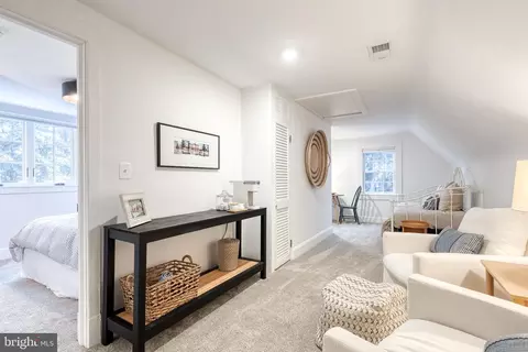 Entry Way - 103 Witherspoon Rd, Baltimore, MD 21212 photo 15 of 15