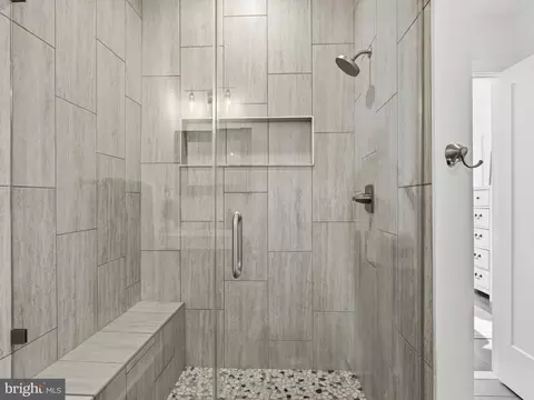 Bath - 1404 Olive St, Baltimore, MD 21230 photo 3 of 6