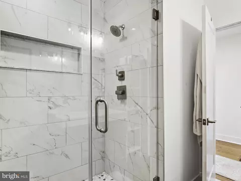 Bath - 1404 Olive St, Baltimore, MD 21230 photo 6 of 6