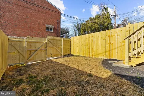 Exterior - 4215 Seidel Ave, Baltimore, MD 21206 photo 5 of 6