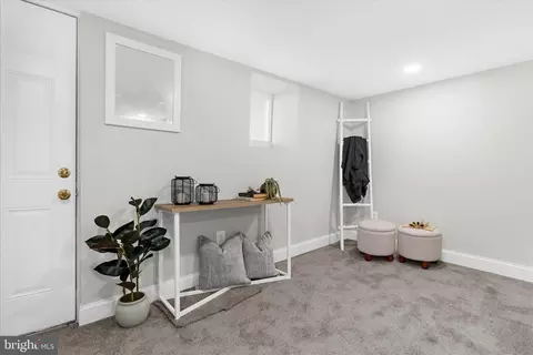 Entry Way - 4215 Seidel Ave, Baltimore, MD 21206 photo 4 of 4