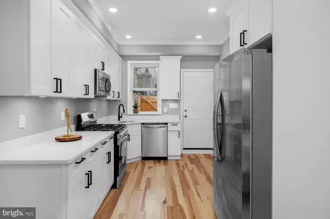 Kitchen - 1908 E Lanvale St, Baltimore, MD 21213 photo 1 of 4