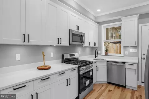 Kitchen - 1908 E Lanvale St, Baltimore, MD 21213 photo 3 of 4