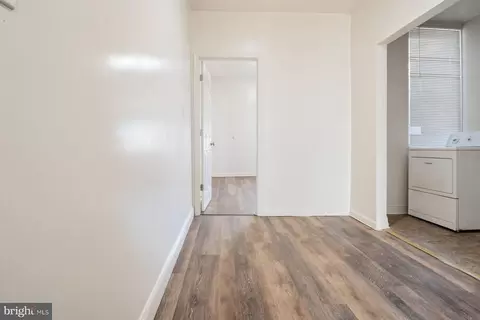 Entry Way - 322 Pulaski St, Baltimore, MD 21223 photo 7 of 11