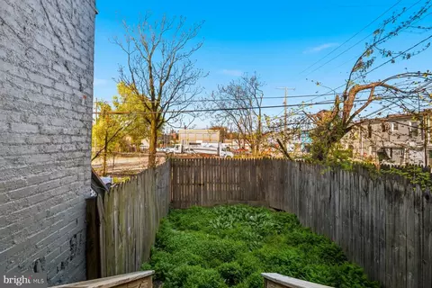 Exterior - 322 Pulaski St, Baltimore, MD 21223 photo 4 of 4