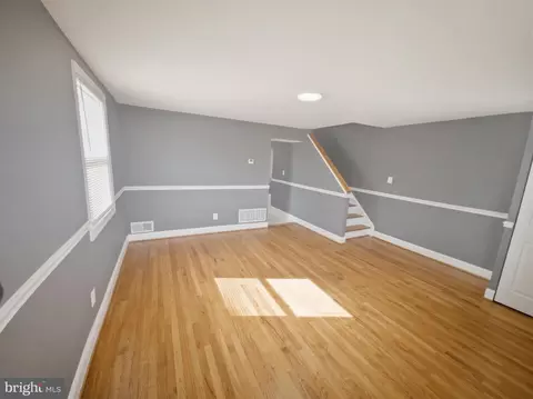 Living - 2916 Rayshire Rd, Baltimore, MD 21230 photo 3 of 4