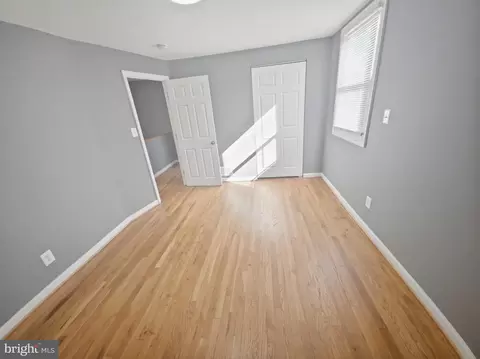 Bedroom - 2916 Rayshire Rd, Baltimore, MD 21230 photo 2 of 4