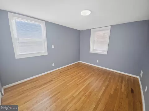 Bedroom - 2916 Rayshire Rd, Baltimore, MD 21230 photo 1 of 4