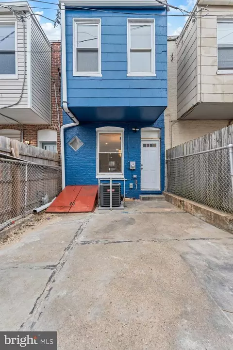Exterior - 3202 Mcelderry St, Baltimore, MD 21205 photo 3 of 3