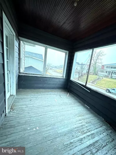 Exterior - 3302 Fairview Ave, Baltimore, MD 21216 photo 7 of 8