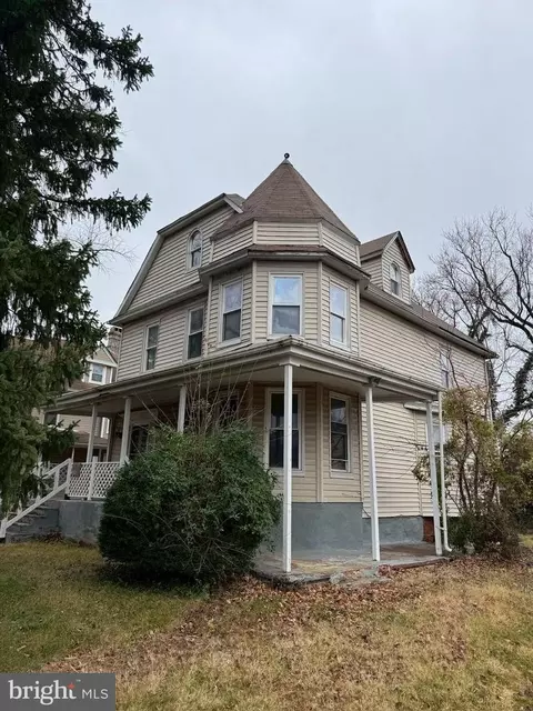 4102 Groveland Ave, Baltimore, MD 21215