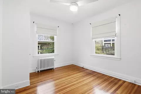 Bedroom - 3953 Cloverhill Rd, Baltimore, MD 21218 photo 5 of 11