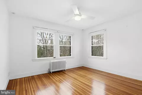 Bedroom - 3953 Cloverhill Rd, Baltimore, MD 21218 photo 4 of 11