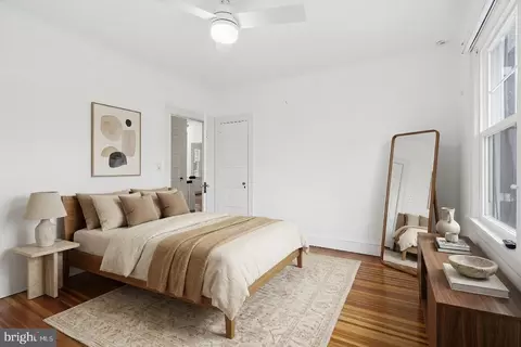 Bedroom - 3953 Cloverhill Rd, Baltimore, MD 21218 photo 3 of 11
