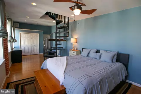 Bedroom - 2518 E Fairmount Ave, Baltimore, MD 21224 photo 2 of 4