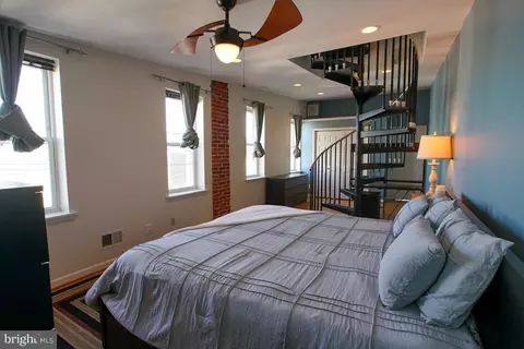 Bedroom - 2518 E Fairmount Ave, Baltimore, MD 21224 photo 4 of 4