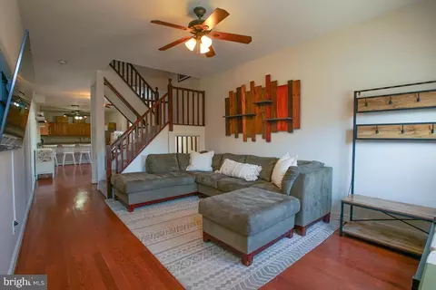Entry Way - 2518 E Fairmount Ave, Baltimore, MD 21224 photo 1 of 4