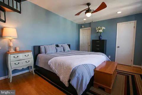 Bedroom - 2518 E Fairmount Ave, Baltimore, MD 21224 photo 3 of 4