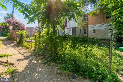 Exterior - 2906 Violet Ave, Baltimore, MD 21215 photo 2 of 4
