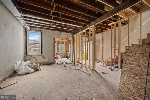 Entry Way - 2906 Violet Ave, Baltimore, MD 21215 photo 3 of 18