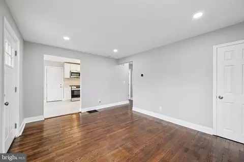 4902 Gilray Dr, Baltimore, MD 21214 photo 12