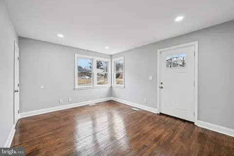 4902 Gilray Dr, Baltimore, MD 21214 photo 10