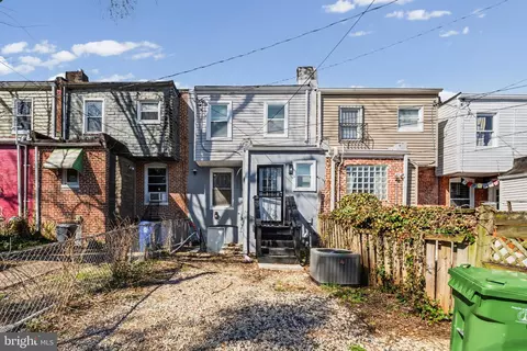 Exterior - 805 E 34th St, Baltimore, MD 21218 photo 3 of 3