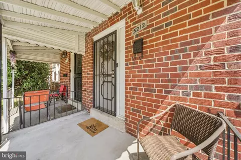 Exterior - 5212 Fredcrest Rd, Baltimore, MD 21229 photo 3 of 6
