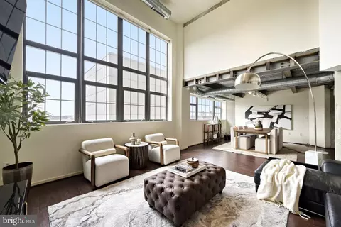 Living - 1200 Steuart St #1111, Baltimore, MD 21230 photo 3 of 6