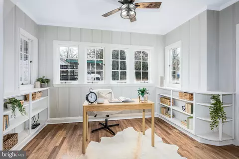 207 Saint Dunstans Rd, Baltimore, MD 21212 photo 11