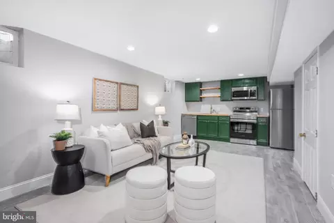 207 Saint Dunstans Rd, Baltimore, MD 21212 photo 26