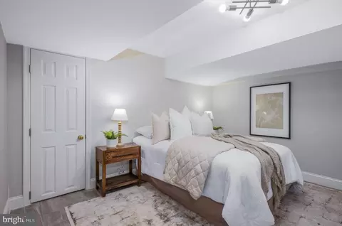 207 Saint Dunstans Rd, Baltimore, MD 21212 photo 29