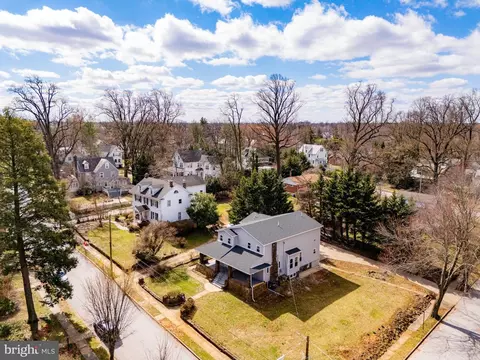 View/Area - 5706 Berkeley Ave, Baltimore, MD 21215 photo 1 of 6