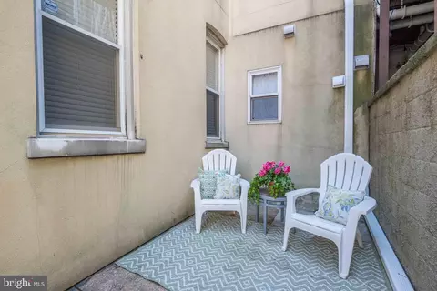 Exterior - 3 E Ostend St, Baltimore, MD 21230 photo 4 of 4