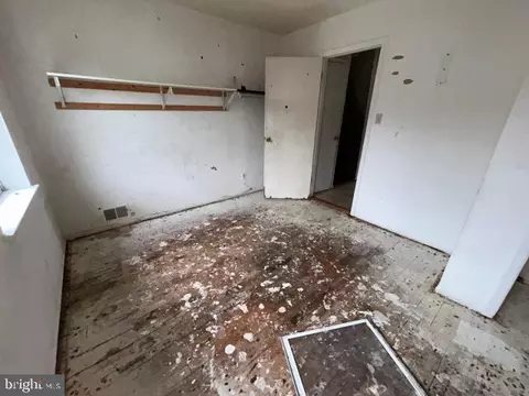 Bedroom - 945 Ellicott Dr, Baltimore, MD 21216 photo 3 of 3