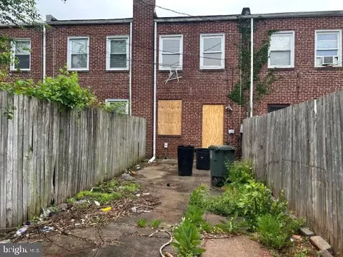 Exterior - 945 Ellicott Dr, Baltimore, MD 21216 photo 3 of 3