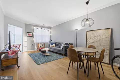 23 Pierside Dr #232, Baltimore, MD 21230