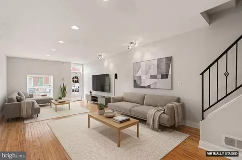 Living - 3820 Hudson St, Baltimore, MD 21224 photo 1 of 8