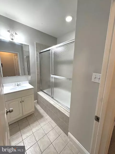 Bath - 3820 Hudson St, Baltimore, MD 21224 photo 1 of 9