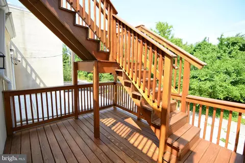 Exterior - 1009 N Washington St N, Baltimore, MD 21205 photo 2 of 5